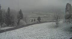Schneefall in Menzingen. (Bild: Swisswebcams.ch)