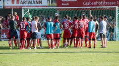 Der FC Thun scheidet im Schweizer Cup bereits aus - und steht etwas ratlos vor seinen Fans. (Bild: Keystone / Marcel Bieri)
