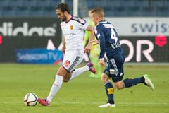 Matias Delgado, links, gegen den Luzerner Olivier Bozanic (Bild: Keystone)