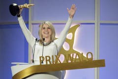 Für Beatrice Egli war der Prix Walo eine besondere Genugtuung: Da der Swiss Music Award (SMA) Schlager nicht berücksichtigt, war sie dafür trotz grosser Erfolge nicht nominiert worden. (Bild: Keystone)
