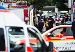Die Polizei war mit einem Grossaufgebot vor Ort gewesen, nachdem Panik ausgebrochen war. (Bild: Keystone/Matthias Balk)