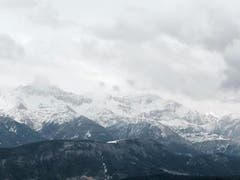 Die Unglücksstelle liegt bei Digne-les-Bains in Südfrankreich. (Bild: Keystone)