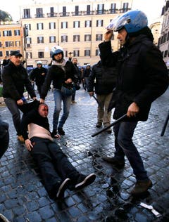 Italy Soccer Europa League Clashes (Bild: Keystone)