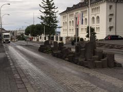 Eine gefährliche Fahrbahntrennung. (Bild: Marion Loher)