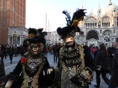 De Carnevale in Venedig, zieht jedes Jahr än ganz ä hufä Touristä a ! (Bild: Margrith Imhof-Röthlin)