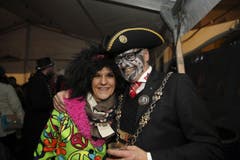 Sie führen dieses Jahr durch die Stanser Fasnacht.Frohsinnvater Marcus Risi mit seiner Partnerin Andrea Husistein. (Bild: André A. Niederberger (Neue NZ))