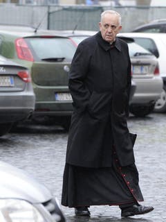 Hier noch Kardinal: Ankunft von Jorge Bergoglio am 7. März zur Zusammenkunft der Kardinäle aus aller Welt im Namen der Papstwahl. (Bild: Keystone)