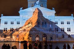 Sie habe sich vom Jubiläum 150 Jahre Erstbesteigung des Matterhorns für die neue Produktion inspirieren lassen, sagte Initiantin und Produzentin Brigitte Roux von Starlight Events am Donnerstag vor den Medien in Bern. (Bild: Keystone / Lukas Lehmann)
