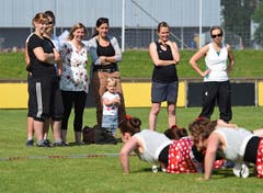 Keiner zu klein, Sportfest-Fan zu sein. (Bild: Kurt Grüter)