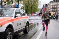 Ein Umzugsteilnehmer in Zürich. (Bild: KEYSTONE/Ennio Leanza)