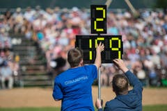 Chrampfer zeigen die Resultate an. (Bild: Pius Amrein)
