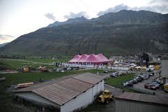 Festgelände der Schlagertage in Andermatt. (Bild: Urs Hanhart (Neue UZ))