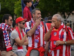 Eigentlich war da ein ganz friedlicher Haufen Fans (Bild: barbara küng)