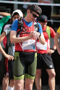 Der 6. Mountainman 2015 fotografiert auf der Melchsee-Frutt bei Obwalden am 25.07.2015. Start Marathon. (Bild: Roger Zbinden (Neue LZ))