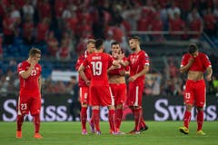 Enttäuschung bei dem Schweizer Spielern nach der Niederlage (Bild: ENNIO LEANZA)