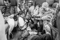 2. Platz, Kategorie Ausland, Reiseziel unbekannt: Mit Flüchtlingen von Salzburg nach Deutschland (Bild: Swiss Press Photo / Joseph Khakshouri)