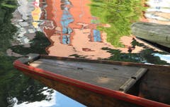 Tübingen(D) - die bunte Universitätsstadt am Neckarfluss. Im Bild ein Kahn, mit welchen die berühmten und bei Touristen sehr beliebten sogenannten "Stocherfahrten" ausgeführt werden. (Bild: Niklaus Rohrer)