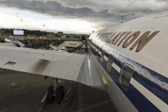 Blick von der Super Constellation in Richtung Piste (Bild: Keystone)