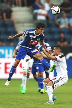 Luzerns Clemens Fandrich (links) gegen Basels Taulant Xhaka. (Bild: Philipp Schmidli)