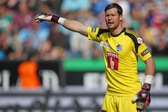 David Zibung: Note 4 Seit bald zehn Jahren der Stammgoalie des FCL. Mit der Verunsicherung des Teams ist auch er nicht immer der Rückhalt gewesen, den er hätte sein sollen. Spiele: 35 (3050 Minuten). Tore/Assists: 0/0. Rote Karten: 1. Gelbe Karten: 1. (Bild: Philipp Schmidli)