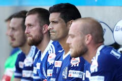 Konsternation bei François Affolter, Jakob Jantscher, Ricardo Costa und Marco Schneuwly (von links) nach dem verlorenen Spiel. (Bild: Philipp Schmidli)