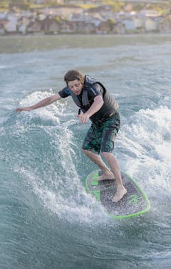 Zu Gast war auch eine der weltweit talentiertesten Wakesurf Freestylerin ihrer Klasse (Bild: André A. Niederberger (Neue NZ))