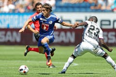 Luzerns Hekuran Kryeziu (links) gegen Basels Eder Balanta (Bild: Philipp Schmidli)