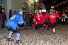 Die Familienfasnächtler Ängelbärg sind mit "Swissamerican Football" sportlich unterwegs. (Bild: Edi Ettlin / Neue OZ)