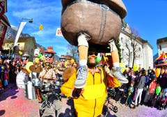 Kinderfasnacht mit Umzug am Güdismäntig in Alpnach. Im Bild die Städerschränzer. (Bild: Markus von Rotz / NZ (27. 02. 2017))