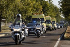 Auf dem Weg ins Madrider Spital. (Bild: Keystone)