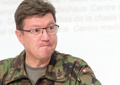 Aldo C. Schellenberg, Kommandant der Luftwaffe an der Medienkonferenz am Unglückstag (29. August). (Bild: LUKAS LEHMANN)
