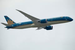 Nochmals der Boeing 787 Dreamliner der Vietnam Airlines bei seinem Demonstrationsflug. (Bild: Francois Mori)