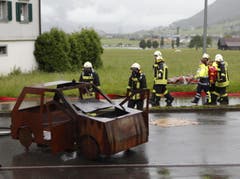 Gemeinsame Rettungsübung der Schwyzer Einsatzkräfte in Ibach. (Bild: Geri Holdener, Bote der Urschweiz)