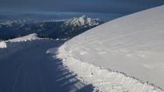 Haufenweise Schnee am Ostermontag und ein wunderbarer Blick auf den Pilatus. (Bild: Beatrice Rauch)