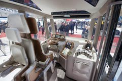 Für Loungefeeling im Rinspeed microMAX sorgen Kaffeemaschine, Kühlschrank und die Möglichkeit für ein mobiles Büro. (Bild: Keystone)