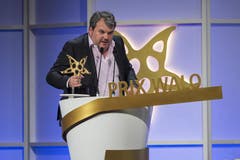 Der Gewinner der Sparte Bester Schauspieler, Mike Müller, ist als Titelfigur der SFR-Serie «Der Bestatter» auch am Prix Walo für die beste TV-Produktion beteiligt. Er gewann somit zweimal. (Bild: Keystone)