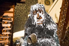 GESELLSCHAFT, KULTUR, BRAUCHTUM, FASNACHT, FASCHING, MASKE, MASKEN, HOLZMASKEN, HOLZMASKE, WALLIS, LOETSCHENTAL, KARNEVAL, TSCHAEGGAETTAE, VERKLEIDUNG (Bild: Keystone / Dominic Steinmann)