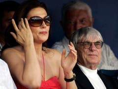 Formel-1-Boss Bernie Ecclestone war bis am 11. März 2009 mit dem kroatischen Model Slavica verheiratet. Er zahlte ihr bei der Scheidung 1,2 Milliarden Dollar - Platz 3 bei den teuersten Scheidungen. (Bild: Keystone)