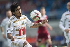 Der Luzerner Dario Lezcano spielt den Ball. (Bild: Keystone)