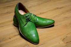 Herren-Schnürschuh von Bugatti, gesehen bei Vögele Shoes. (Bild: Mareycke Frehner)