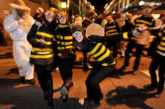 Summ, summ, summ - auch die Bienen geistern in der Stadt herum. (Bild: Reto Martin)