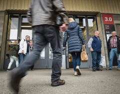 St. Gallen - Kälte an der Olma , alle gehen in die Hallen um sich aufzuwärmen
