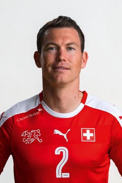 Stephan Lichtsteiner: 4. Fällt als Aggressivleader auf. Defensiv eigentlich stark, vergisst beim 0:2 Torschütze André Silva. (Bild: Keystone)