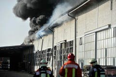 Grossbrand bei der Firma Tuchschmid in Frauenfeld. (Bild: Reto Martin)