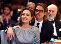 At last: Brad and Angelina are engaged (Bild: Keystone)