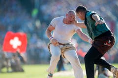SCHWINGEN, SCHWINGFEST, EIDGENOESSISCHES SCHWING- UND AELPLERFEST ESTAVAYER 2016, ESAF, FETE FEDERALE DE LUTTE ET DES JEUX ALPESTRES, FESTA FEDERALE DEI LOTTATORI E DEGLI ALPIGIANI, (Bild: Keystone)