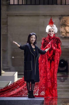 Guo Pei - Runway - Paris Women Fashion Week F/W 2017/18 (Bild: Keystone)