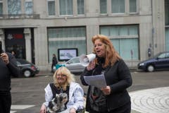 Die Rednerinnen der Rechten wurden von den Linken gestört. (Bild: Ralph Ribi)