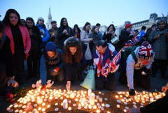 Aftermath of terror attack outside parliament in London (Bild: Keystone)