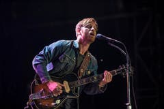 Dan Auerbach von The Black Keys auf der Sitterbühne. (Bild: Luca Linder)